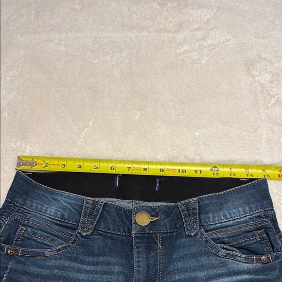 Democracy Women's Blue Jean Shorts - Picture 5 of 6